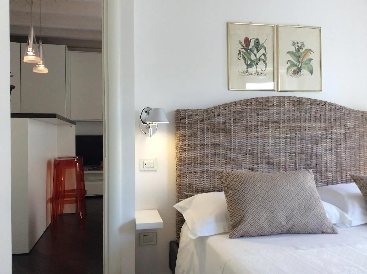 La Loggia Apartamento Chiavenna 0*,